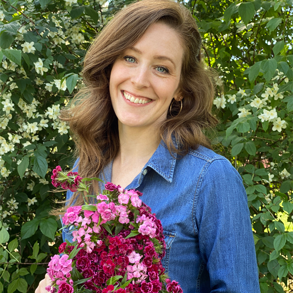 Carly Owczarczak holding bouquet